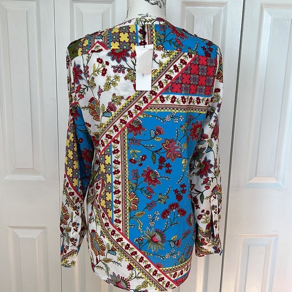 NWT Calvin Klein Women’s Blouse Size Small - Picture 2 of 4